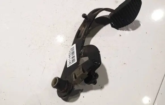 Peugeot 807 Brake pedal