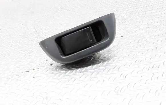 Toyota Aygo AB10 Electric window control switch 742320H010