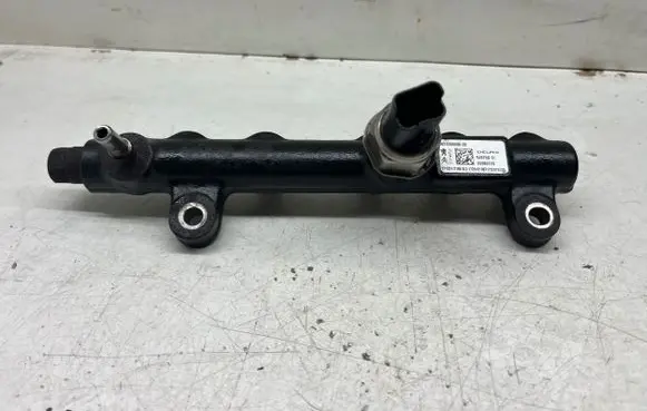 Fuel main line pipe