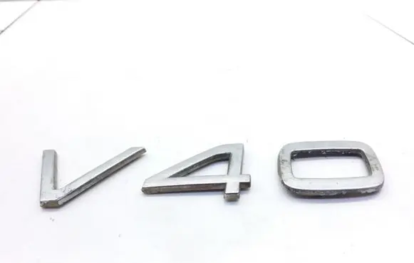 Volvo S40, V40 Manufacturers badge/model letters 