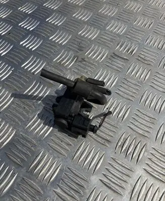 Volkswagen Golf VI Turbo solenoid valve 1K0906627B 10209 11464A