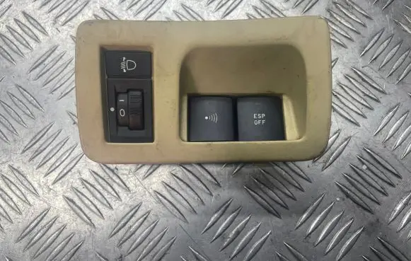 Peugeot 607 ESP (stability program) switch 9629448877 1842864016