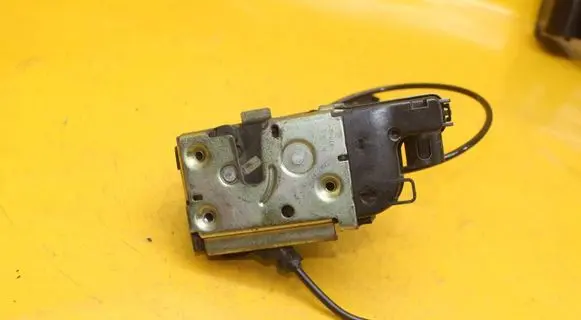 Front door lock