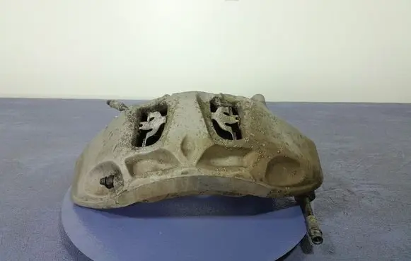 Audi Q7 4M Front brake caliper 4M0615105EG