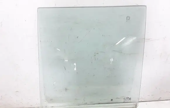 Rear door window glass
