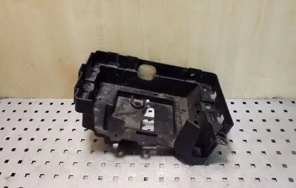 Opel Meriva B Battery box tray 13312806