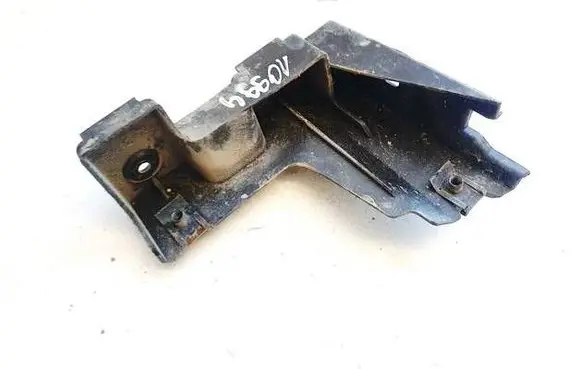 Volkswagen Jetta V Rear bumper mounting bracket 1K5807394A
