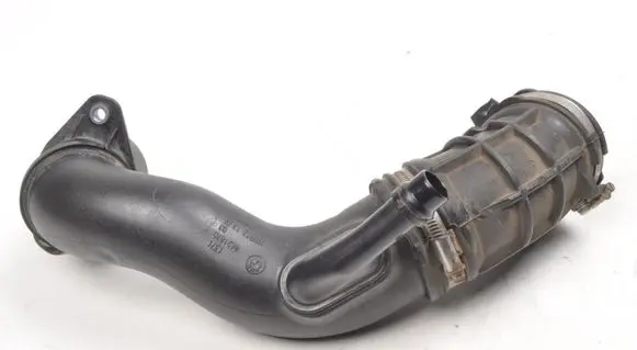 BMW 7 G11 G12 Air intake hose/pipe 8621870