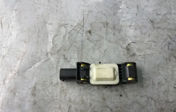 Jeep Grand Cherokee (WK) Airbag deployment crash/impact sensor 04671779AC 3698203061