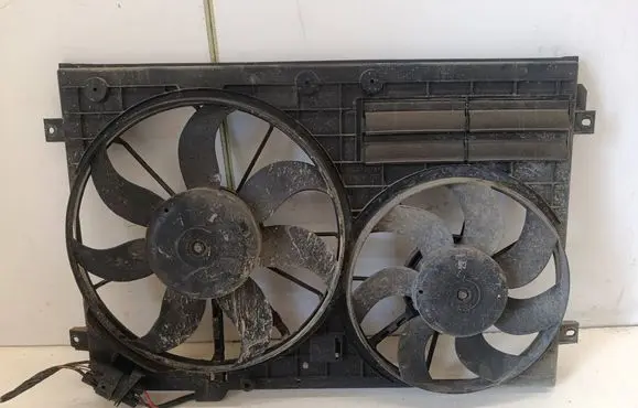 Volkswagen PASSAT B6 Fan set 1K0121207AA 1K0121205G