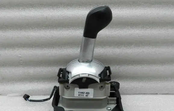 Opel Zafira B Gear shifter/selector 13136753 13209275