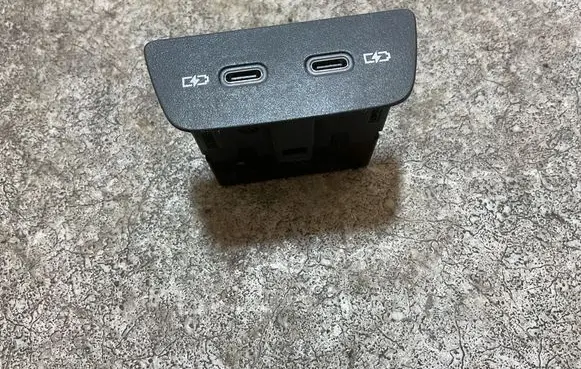 Volkswagen ID.3 USB socket connector 2G6035718 35645242 071222