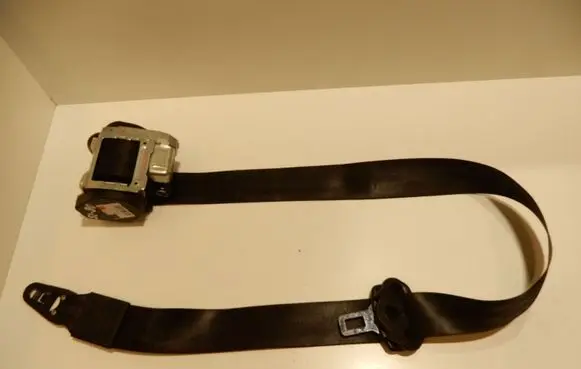 Audi A6 S6 C6 4F Front seatbelt 4F0867705A 5280