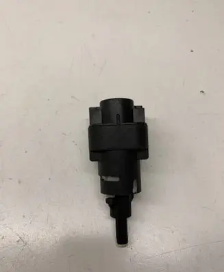 Volkswagen Polo IV 9N3 Brake pedal sensor switch 6Q0945511