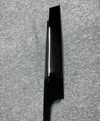 BMW X7 G07 Front door glass trim molding 74297429387 7429742938710 16765813