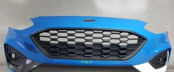 Ford Focus Front bumper JX7B17757S