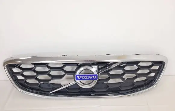 Volvo V40 Cross country Front grill 31290911 31290910