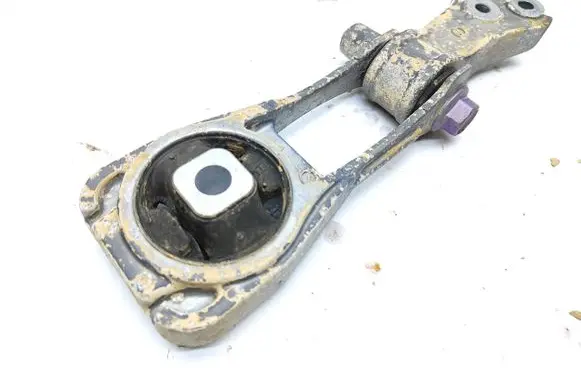 Toyota Aygo X Gearbox mount