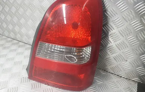 Nissan Primera Rear/tail lights