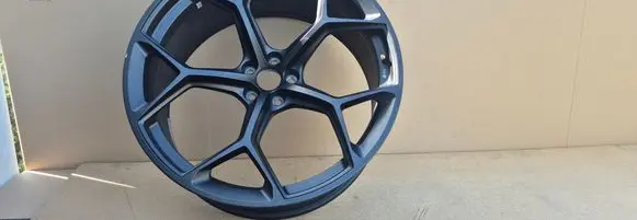 Audi Q8 R23 light alloy rim 4M8601025BG