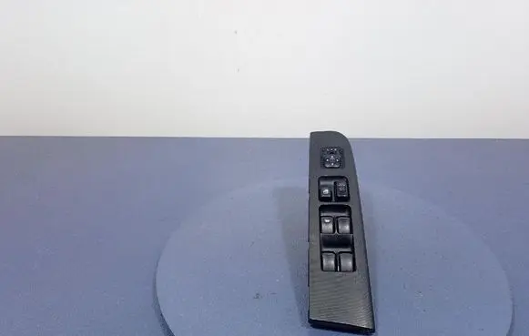 Mitsubishi Endeavor Electric window control switch MR587866
