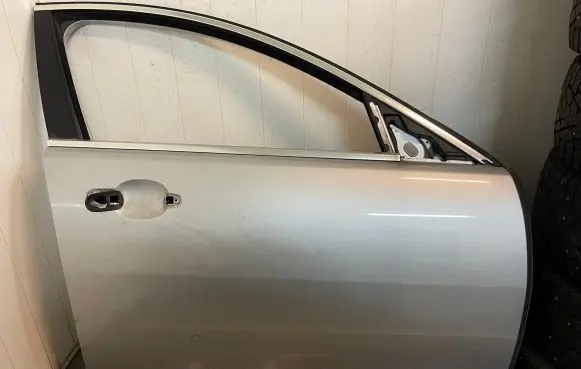 Jaguar XF X250 Front door