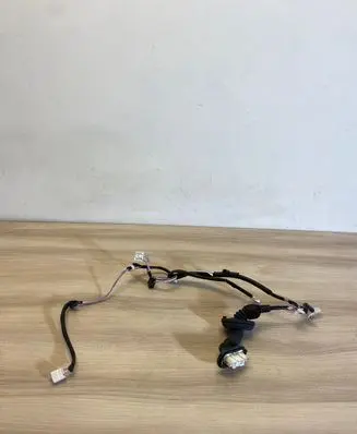 Toyota Yaris Rear door wiring loom 821530P670