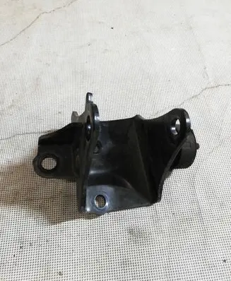 Lexus NX Engine mounting bracket