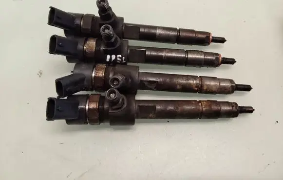 Opel Vectra C Fuel injectors set 0445110276