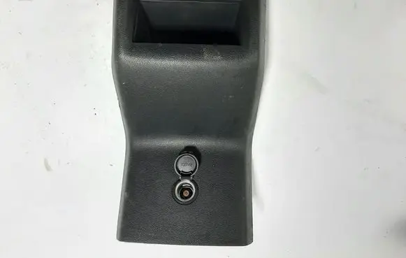 Peugeot 3008 I Cigarette lighter 9685097377