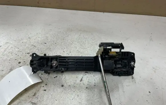 Toyota Auris 150 Front door exterior handle