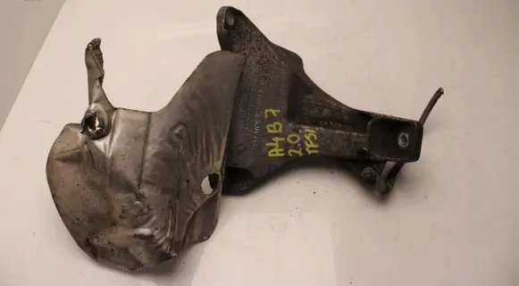 Audi A4 S4 B7 8E 8H Engine mounting bracket 8E0199308AH