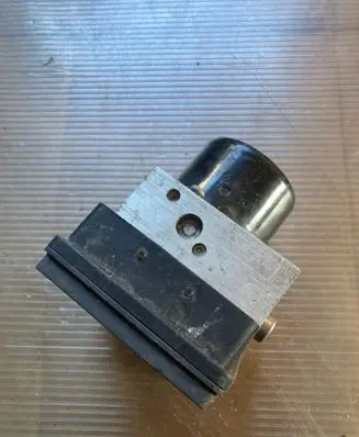 Nissan Navara ABS Pump 47660EB33A 06210206834