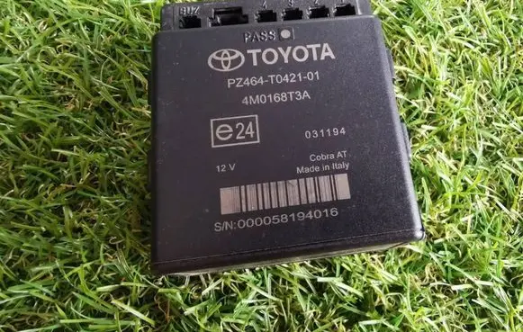 Toyota Avensis T250 Parking PDC control unit/module PZ464T042101 4M0168T3A 031194