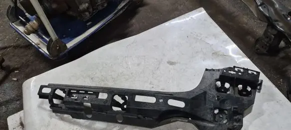 BMW M3 G80 Rear bumper mounting bracket 8074698 15857711 51128074698