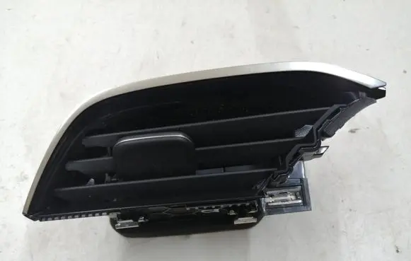 Opel Corsa F Dashboard side air vent grill/cover trim 39198540
