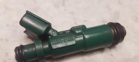 Toyota Prius (XW20) Fuel injector 2325021020