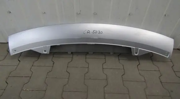Front bumper lip
