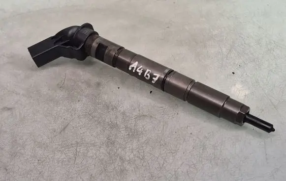 Audi A4 S4 B7 8E 8H Fuel injector 0445115