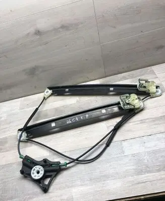 Audi A6 S6 C7 4G Front door electric window regulator 