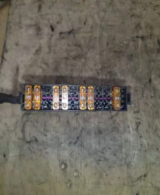 Audi A4 S4 B8 8K Fuse module 8K0941824