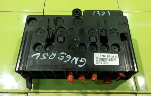 Mercedes-Benz Sprinter W906 Fuse box set A9065400350 RP88