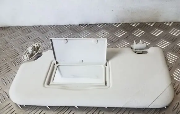 Ford Focus Sun visor