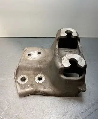 Subaru Outback (BS) Engine mounting bracket 1605301227