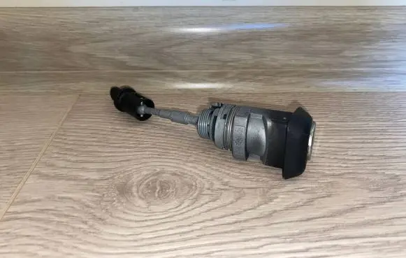 Audi A4 S4 B9 Front door lock 8W1837167C