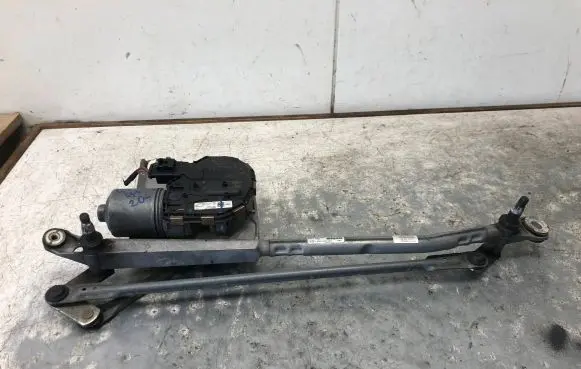 Audi Q7 4M Front wiper linkage and motor 4M8955023 4M8955119