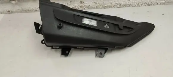 Other sill/pillar trim element