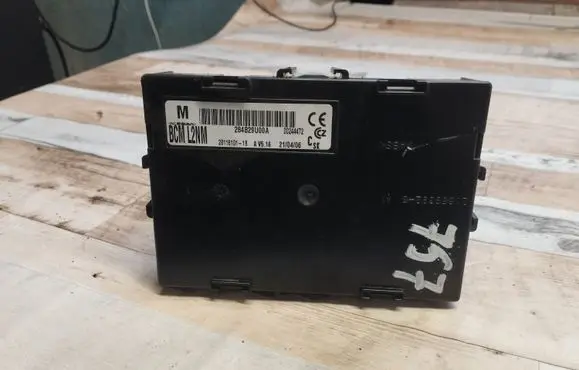 Nissan Note (E11) Comfort/convenience module 281161011B