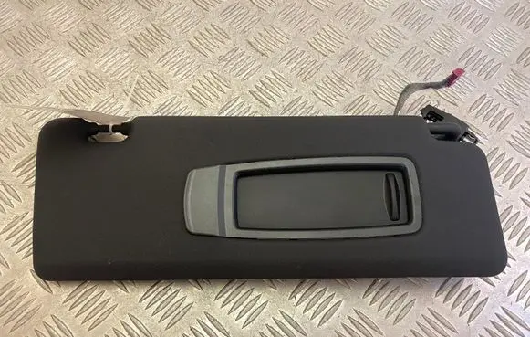 Sun visor