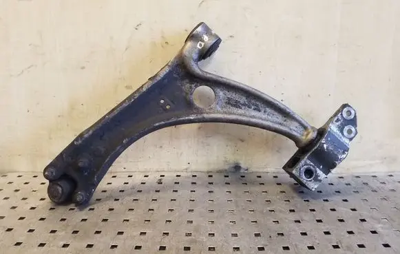 Volkswagen Tiguan Front lower control arm/wishbone